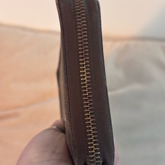 Louis Vuitton Limited Edition ‘Groom’ Green & Brown Monogram Zippy Organizer - Picture 5 of 16